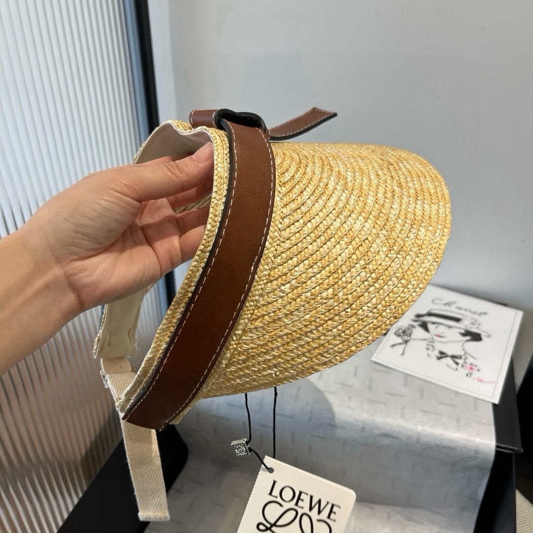 🆕
LOEVE罗意威空顶鸭舌帽，麦秆草帽，原单品质，做工极致，高档奢华，非常透气、可调节，