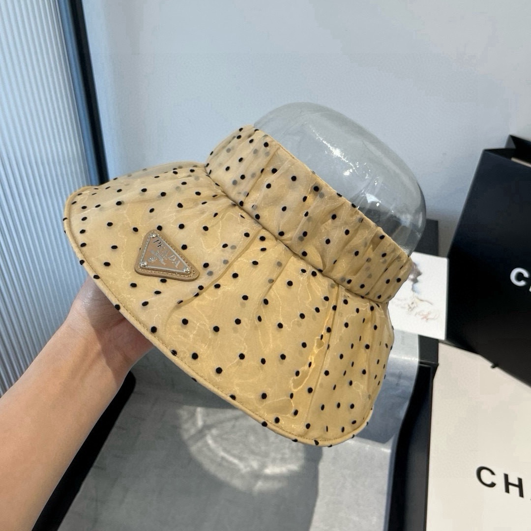 🆕

PRADA普拉达新款贝壳帽，空顶遮阳帽
