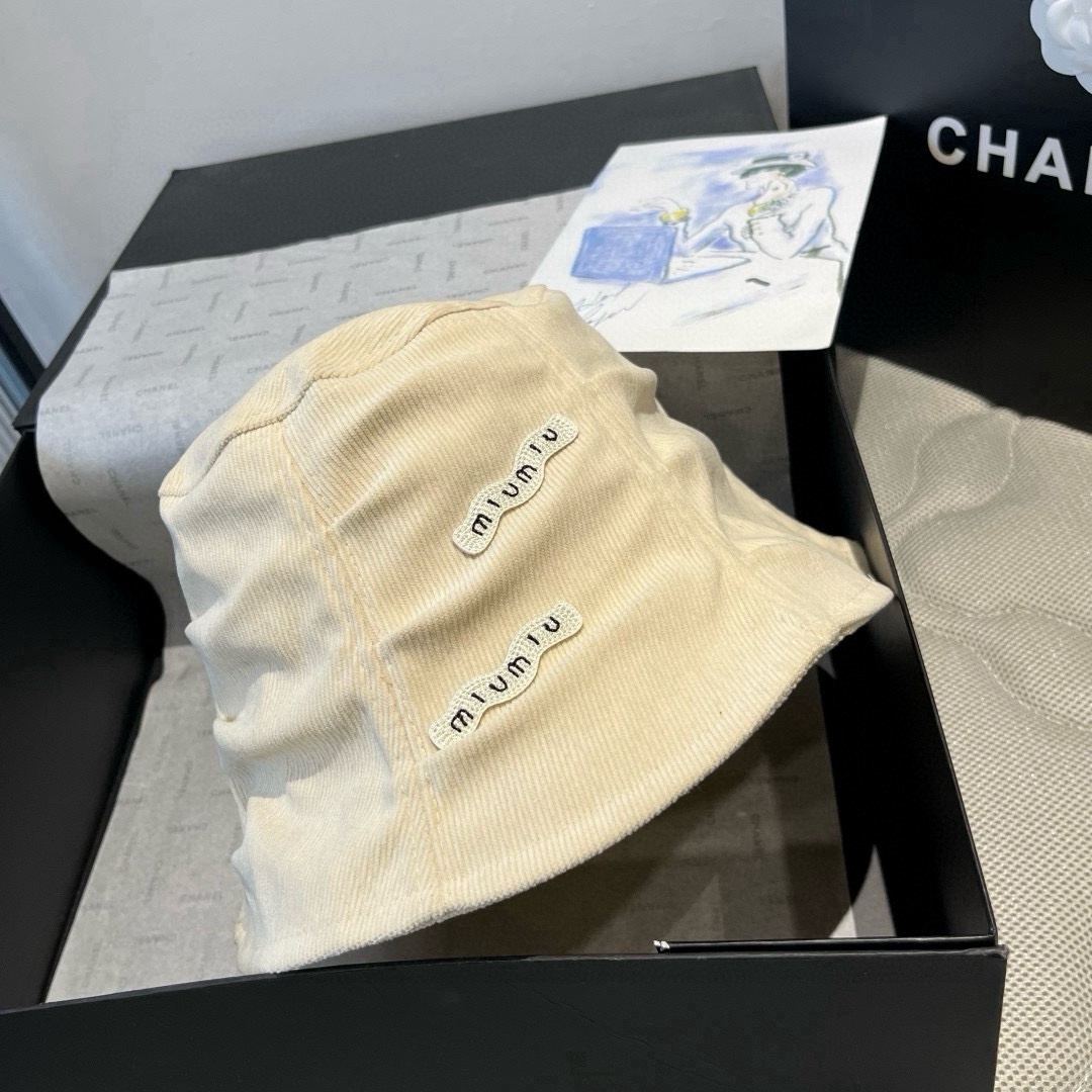 🆕

miumiu缪缪新款渔夫帽 头围57cm