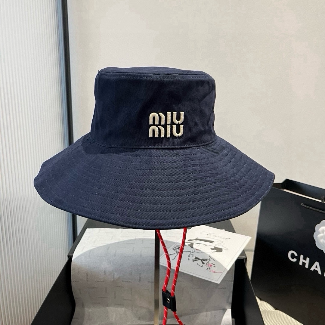 🆕

miumiu缪缪专柜款渔夫帽，高端定制，头围57cm