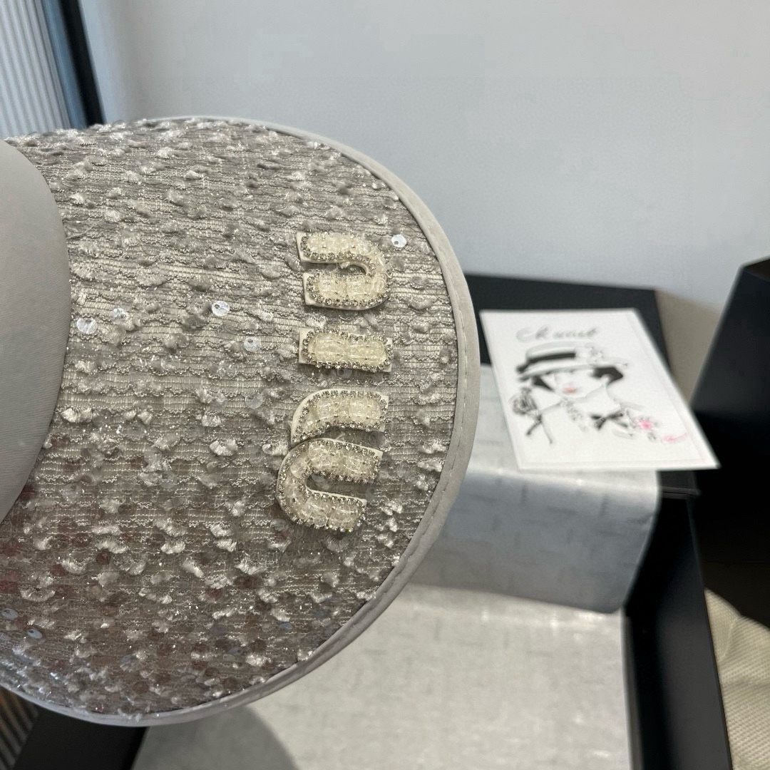 🆕

miumiu缪缪新款空顶遮阳帽