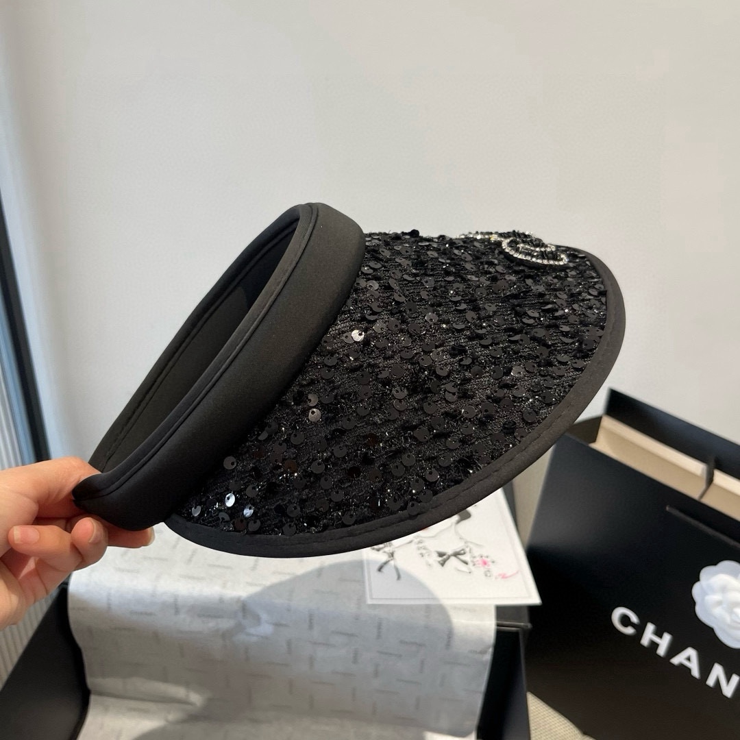 🆕

miumiu缪缪新款空顶遮阳帽