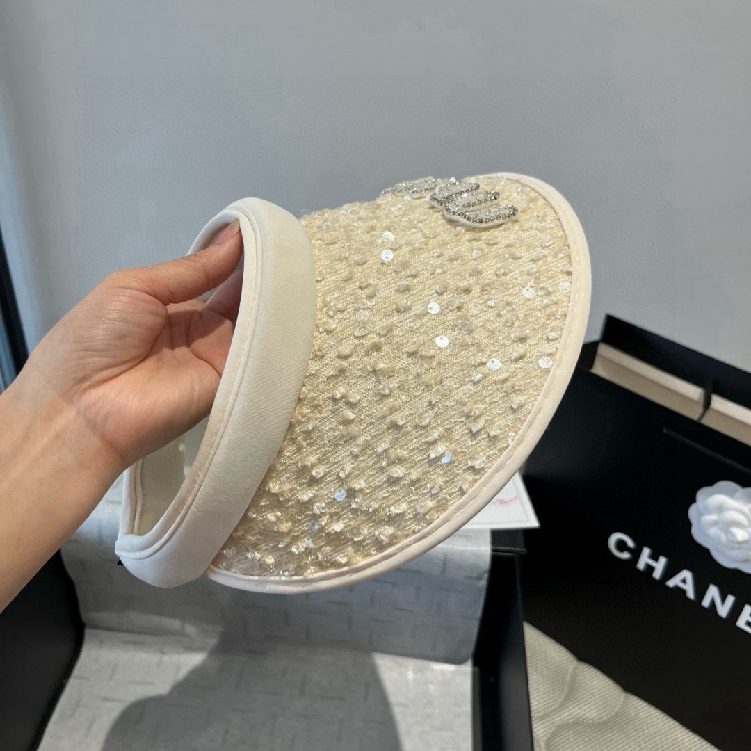 🆕

miumiu缪缪新款空顶遮阳帽