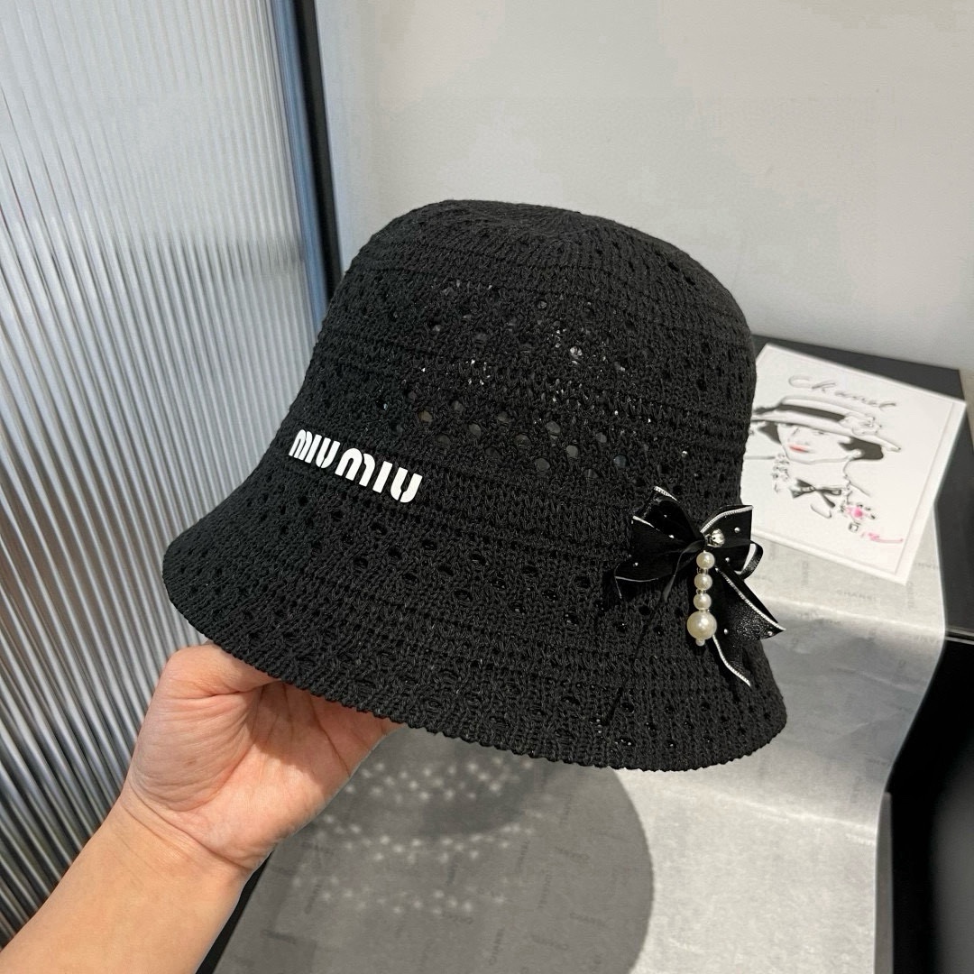 🆕
miumiu缪缪新款针织收购渔夫帽，头围57cm