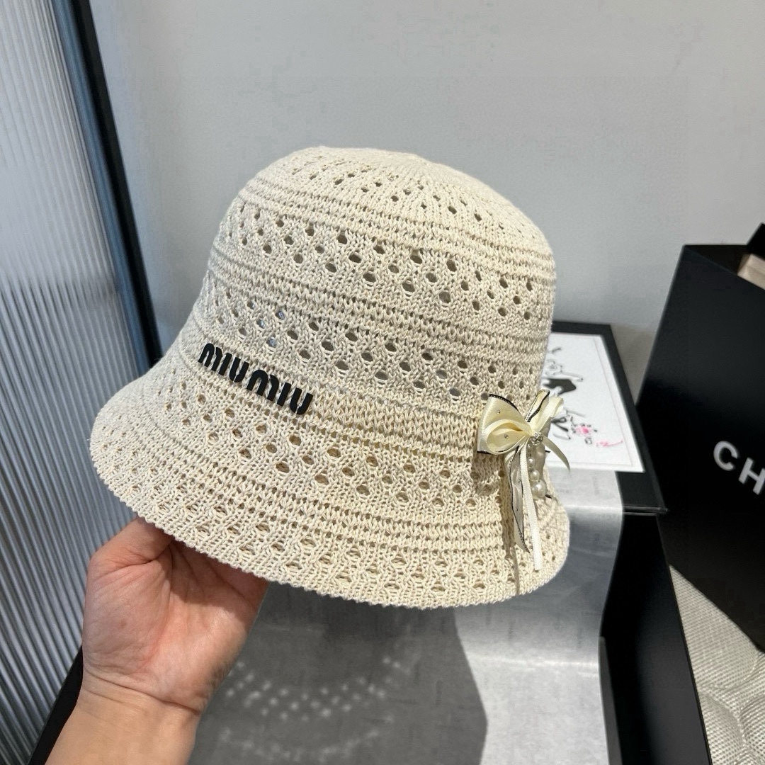 🆕
miumiu缪缪新款针织收购渔夫帽，头围57cm