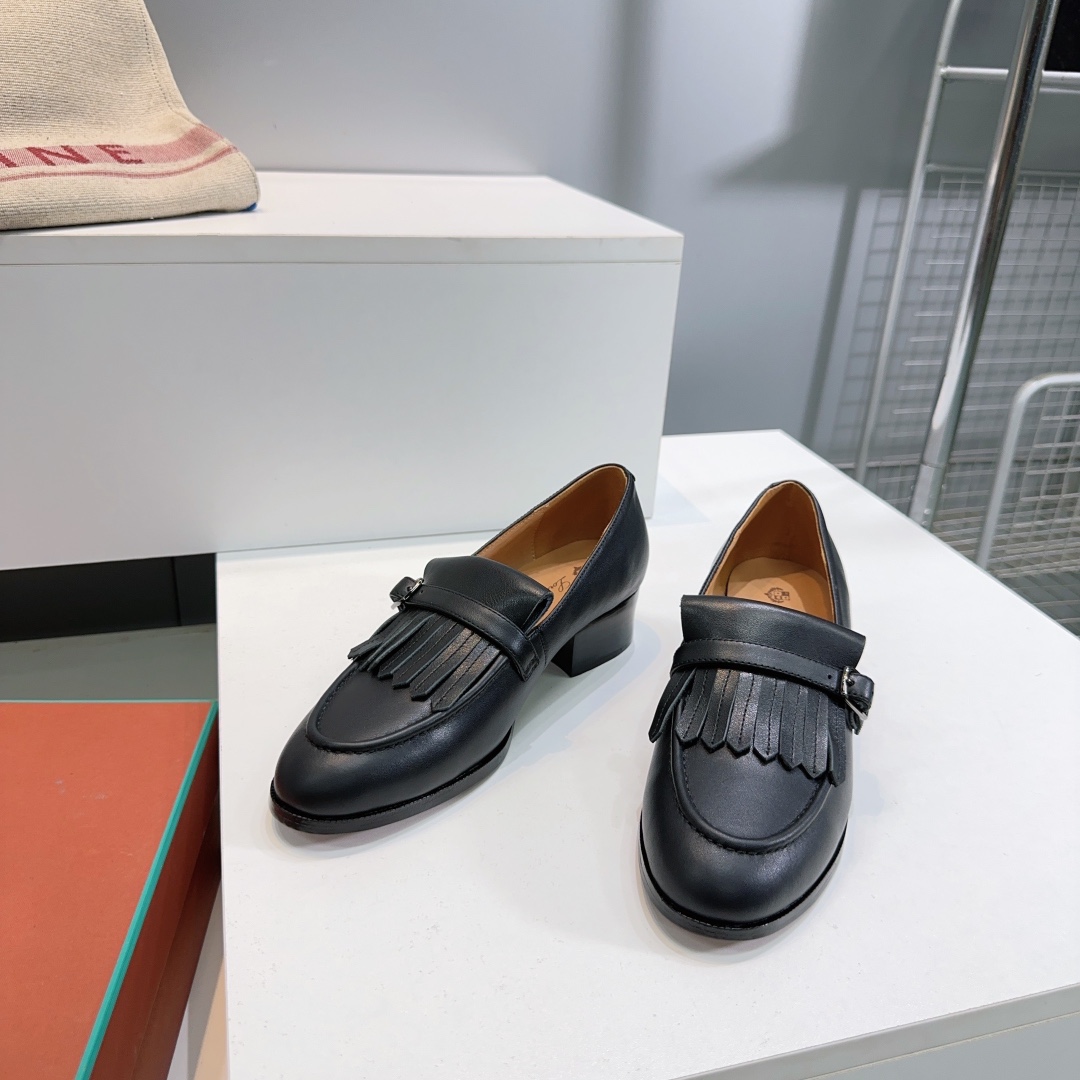 “High-Quality Oxen Leather Shoes: Classic Design with Italian Craftsmanship | Sizes 35-41” - 图片 6