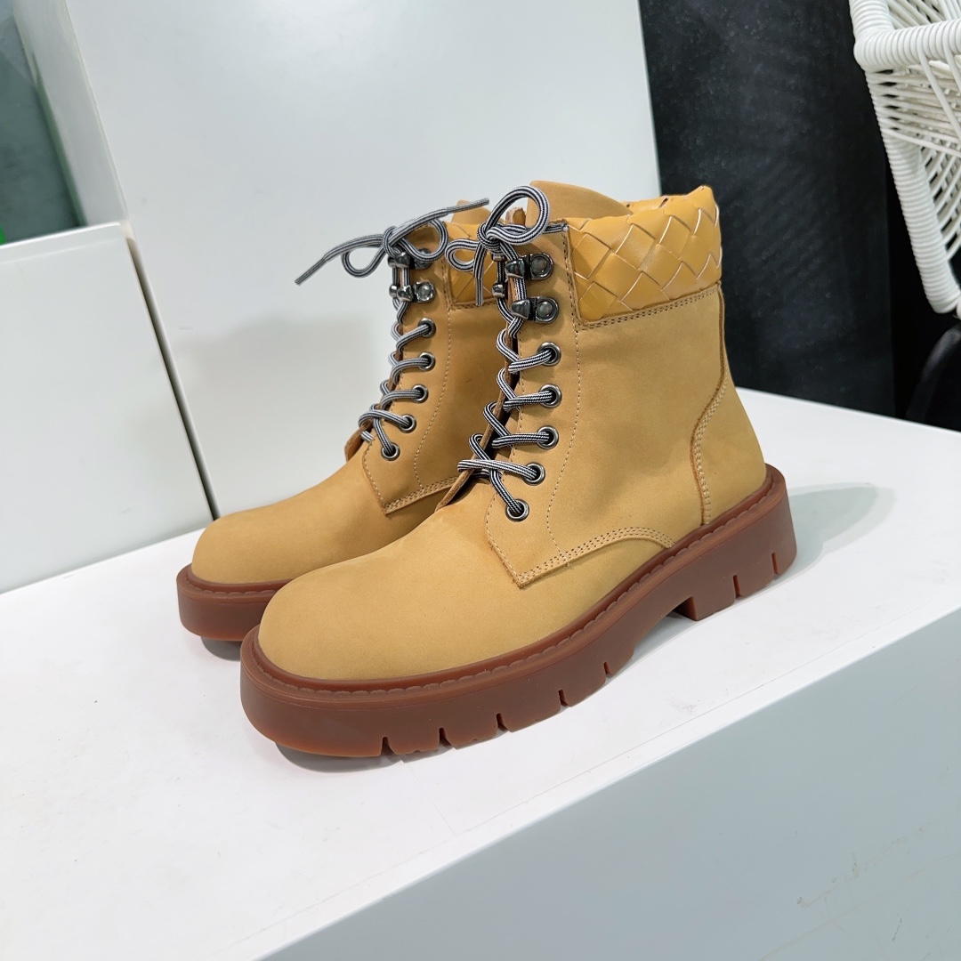 Title: Top Quality Bottega Veneta 25ss Short Boots for Autumn and Winter – Factory Outlet Summary: High-quality Bottega Veneta 25ss short boots for fall and winter, featuring a - 图片 7