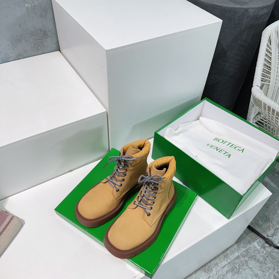 Title: Top Quality Bottega Veneta 25ss Short Boots for Autumn and Winter – Factory Outlet Summary: High-quality Bottega Veneta 25ss short boots for fall and winter, featuring a - 图片 3