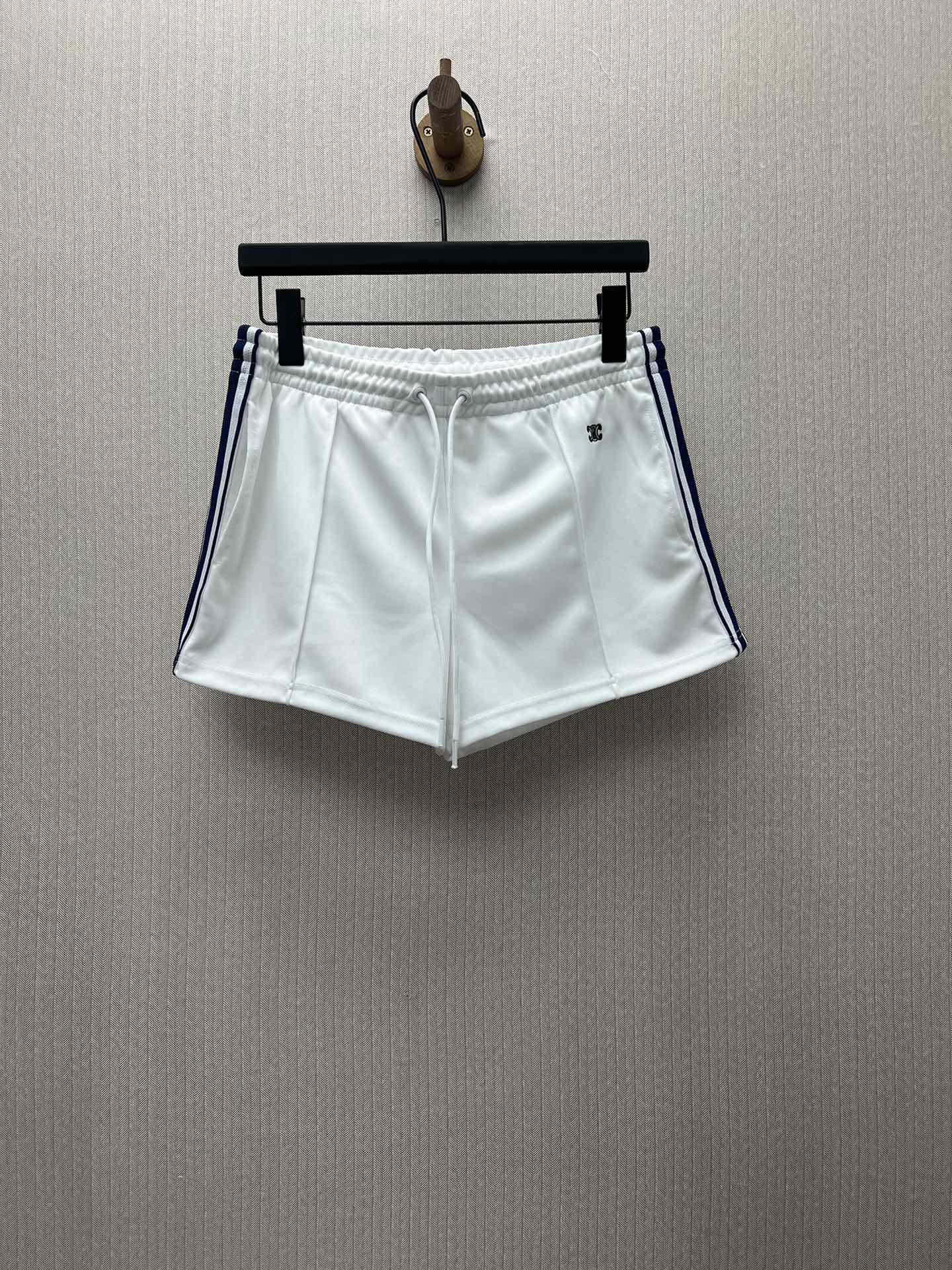 Celine 25ss nuevo pantalón corto casual de cintura media con punto liso doble cara, mujer, blanco, versión alta. Tallas…
