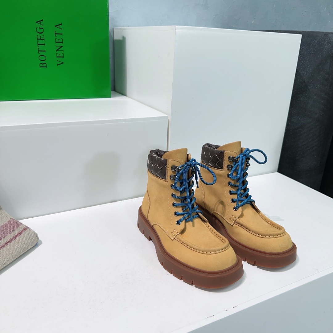 “Top Quality Bottega Veneta 25ss Short Boots – Perfect for Autumn and Winter | Original Design, High Quality” - 图片 1