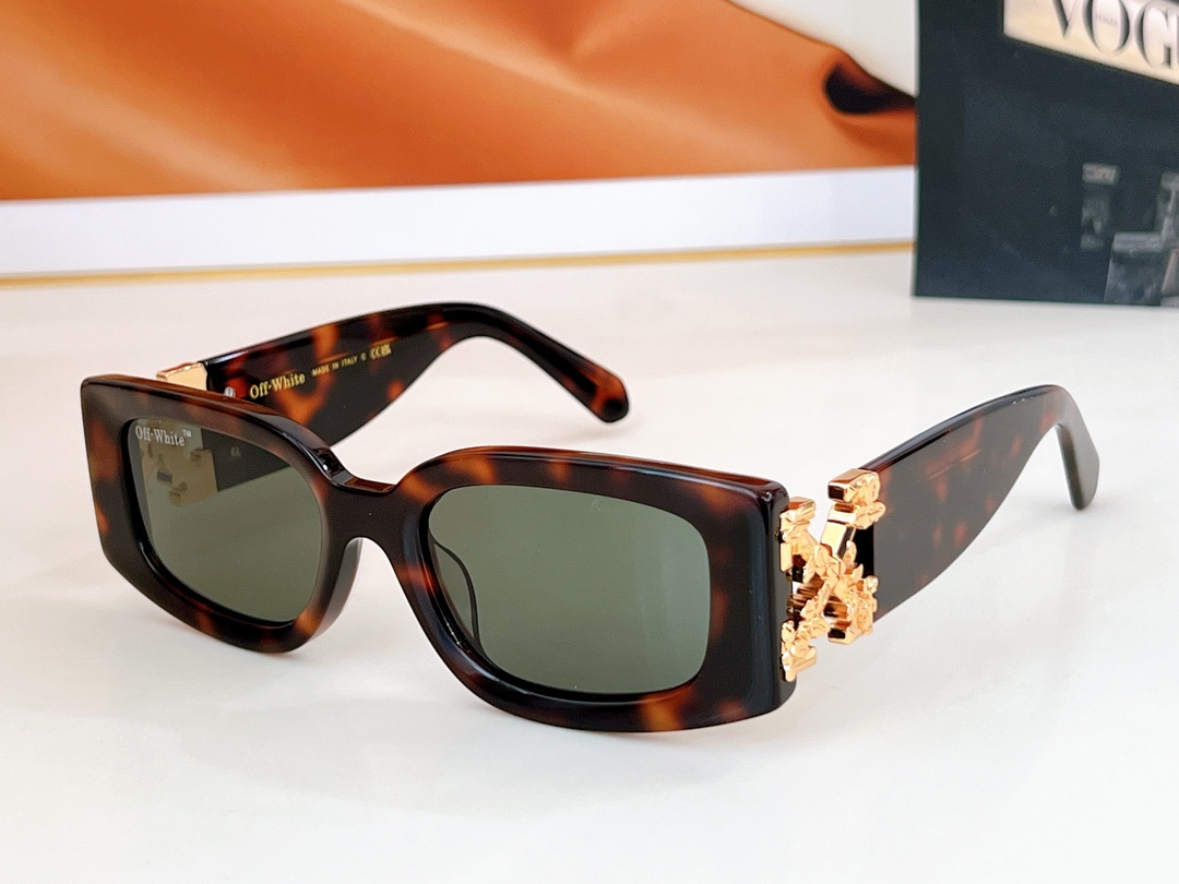  OFF WHITE
MODELROMA RECTANGLE FRAME
SIZE53口20-140
🔝