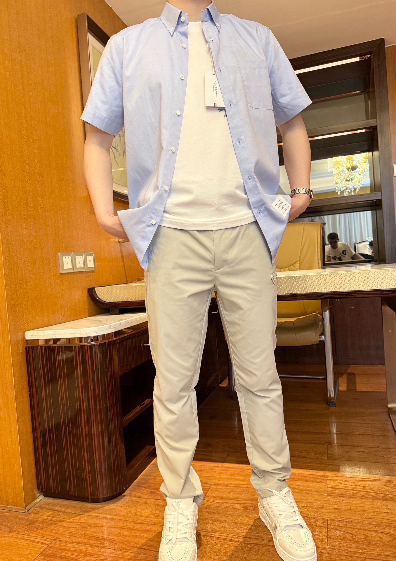 NO:500761,Prada-2025 latest hot casual pants shipped, hot-selling items in Europe and the United States!  Selected Italian imported fine cotton fabric with straight-tube foot-closing design, front pocket brand triangle mark shows taste You definitely deserve it. Code number M-XXXL (model 180/wear L, with Hong Kong Lane Crawford gift box packaging), prada, alexander wang19860909普拉达-2025最新爆款休闲裤出货 欧美热销单品！精选意大利进口精棉面料搭配直筒收脚设计,前口袋品牌三角标彰显品味 您绝对值得拥有.码数M-XXXL（模特180/穿L,配香港连卡佛礼盒包装）,,prada,alexander wang,Men's clothing