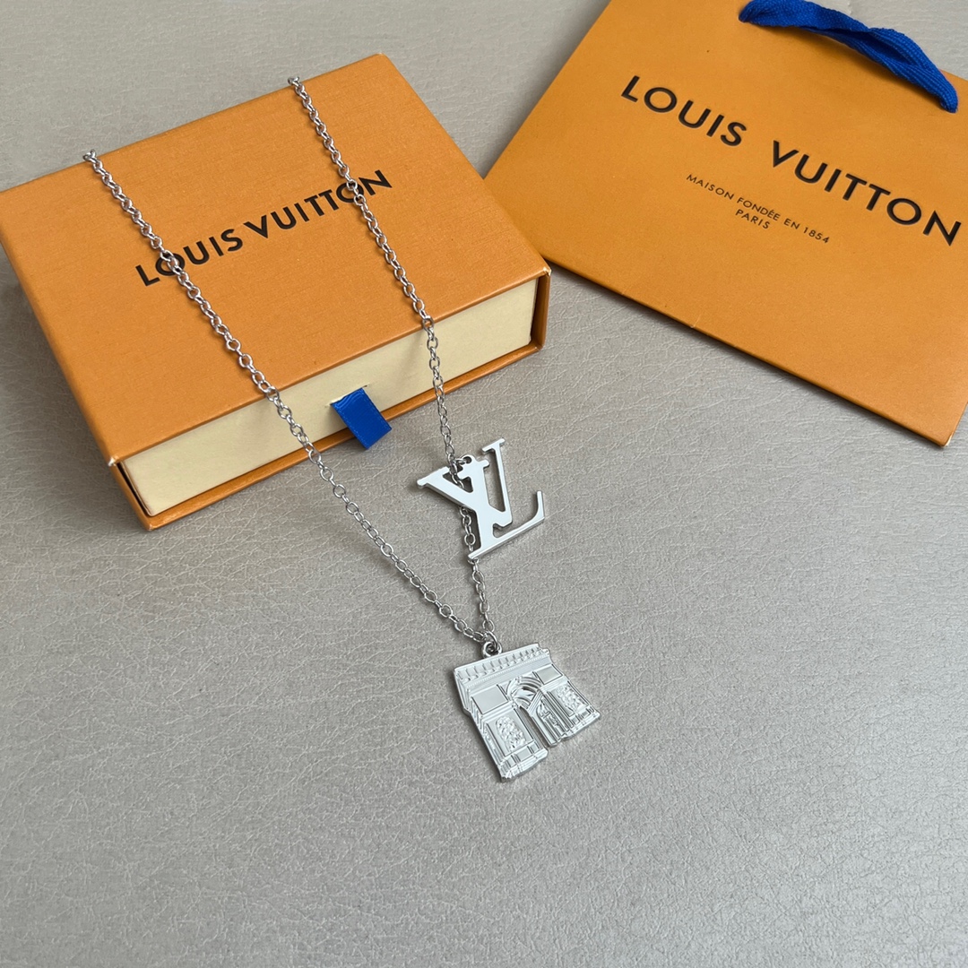 【】💫LV项链💫原版定制✨🙆每一个细节媲美专柜正品，业内仅此一家全世界专柜自购正品打版，这样才能把首饰打