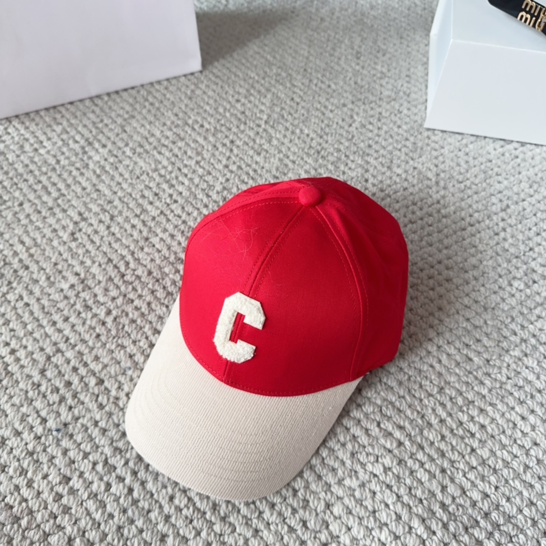 CELIN* 凯旋门棒球帽☑️休闲百搭款🆒👏饱满立体高颅顶❗️🔉帽型正点 弧度流畅线条自然💙神奇改善脸型