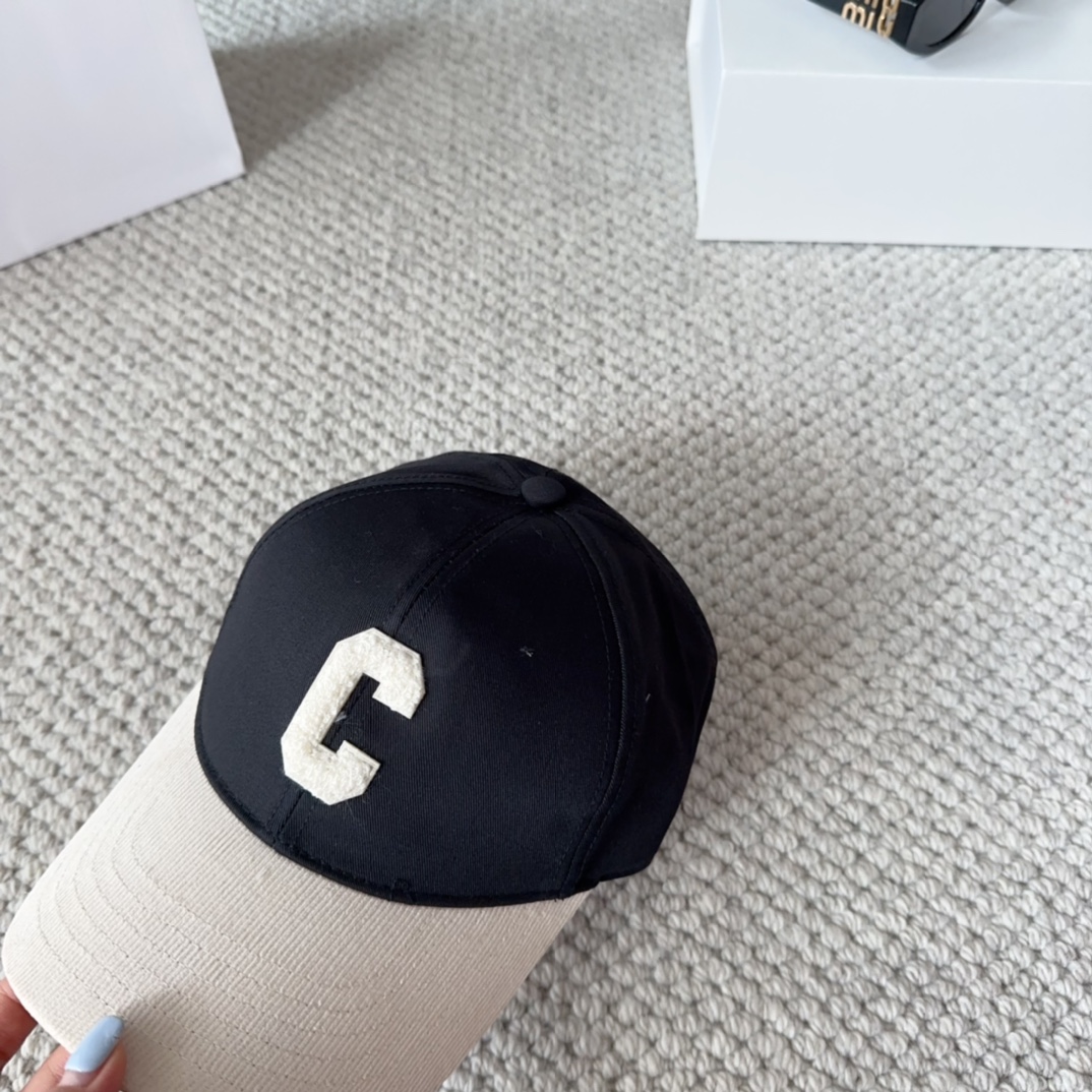 CELIN* 凯旋门棒球帽☑️休闲百搭款🆒👏饱满立体高颅顶❗️🔉帽型正点 弧度流畅线条自然💙神奇改善脸型