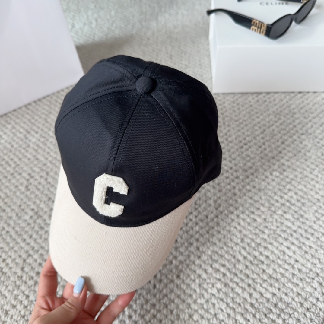 CELIN* 凯旋门棒球帽☑️休闲百搭款🆒👏饱满立体高颅顶❗️🔉帽型正点 弧度流畅线条自然💙神奇改善脸型