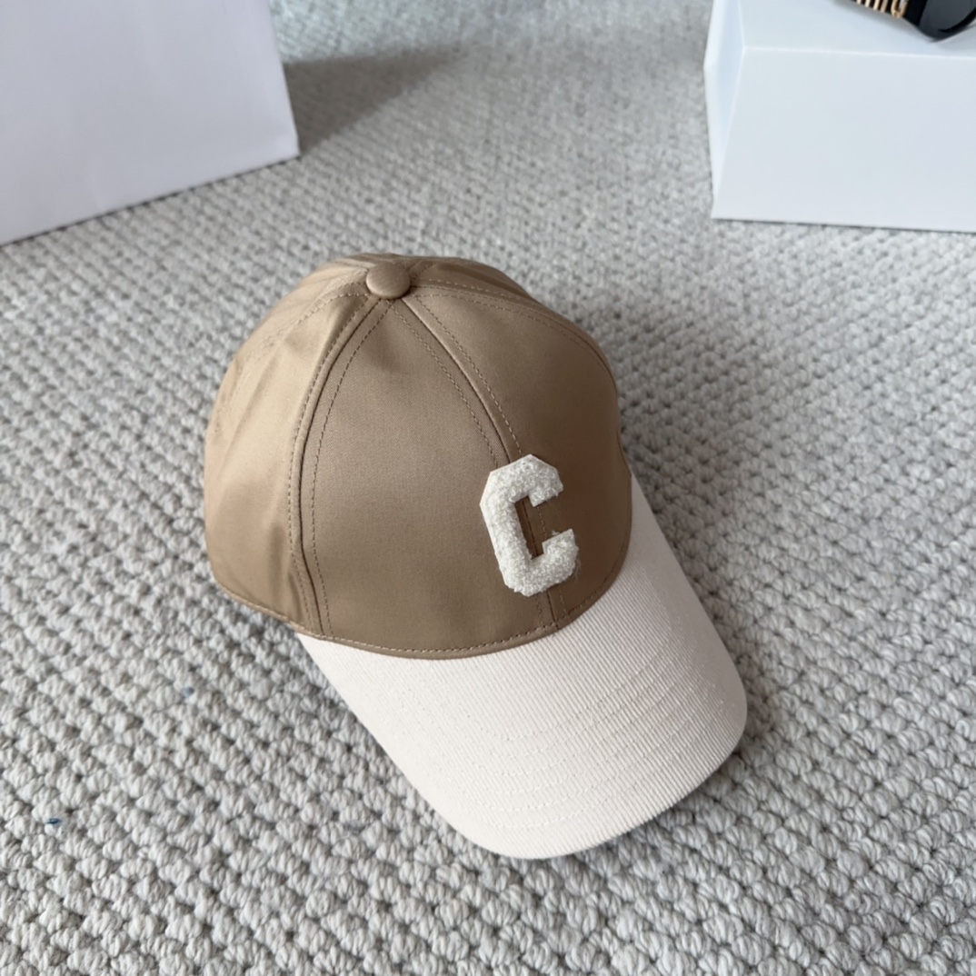 CELIN* 凯旋门棒球帽☑️休闲百搭款🆒👏饱满立体高颅顶❗️🔉帽型正点 弧度流畅线条自然💙神奇改善脸型