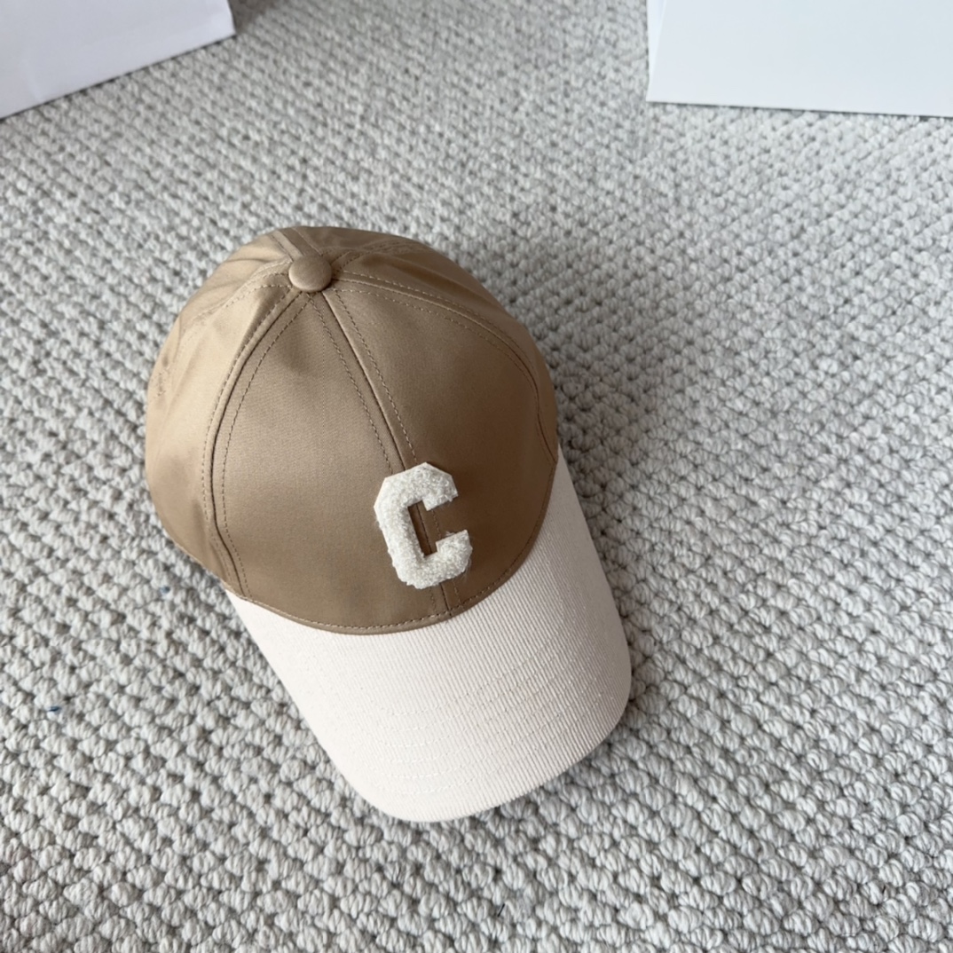 CELIN* 凯旋门棒球帽☑️休闲百搭款🆒👏饱满立体高颅顶❗️🔉帽型正点 弧度流畅线条自然💙神奇改善脸型