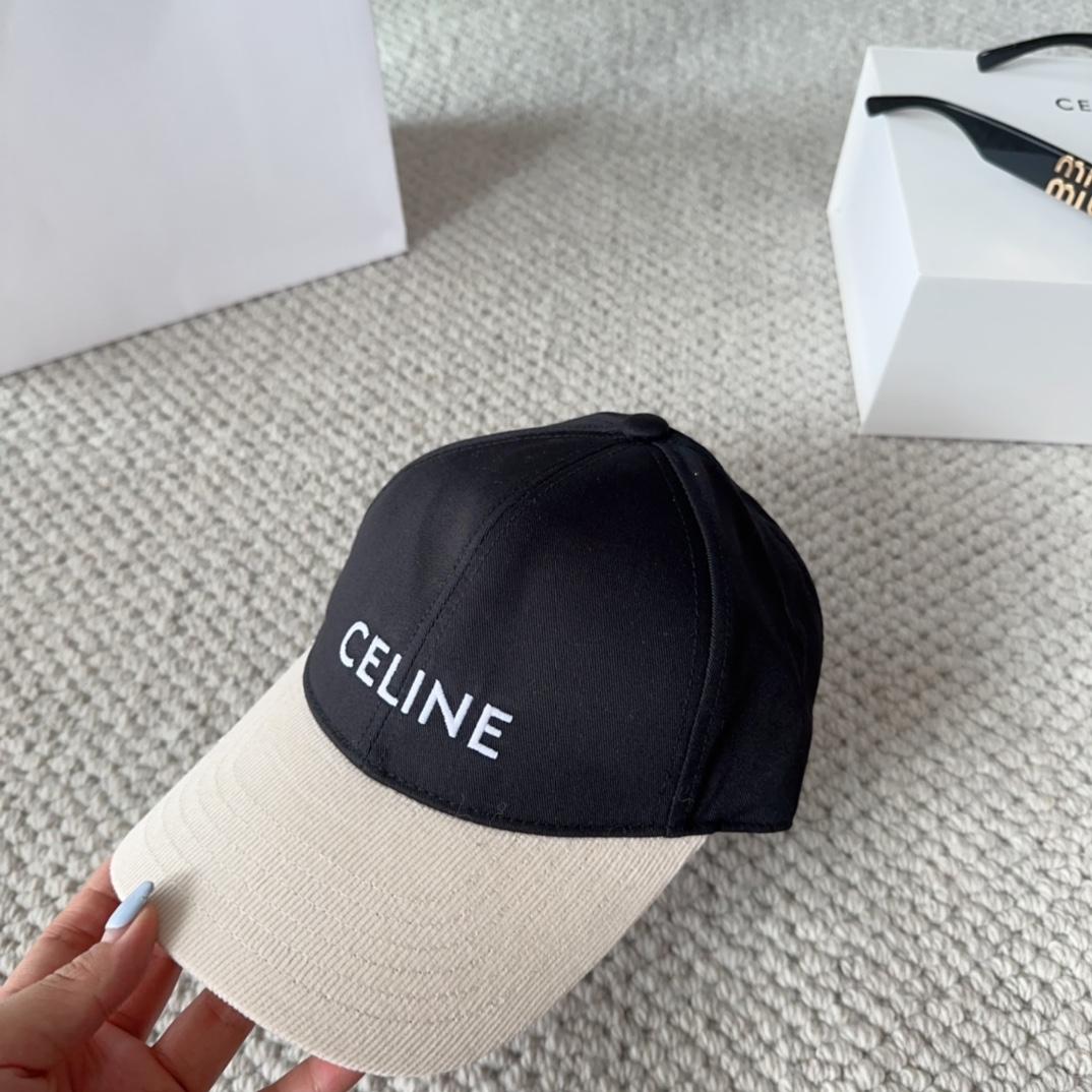 CELIN* 凯旋门棒球帽☑️休闲百搭款🆒👏饱满立体高颅顶❗️🔉帽型正点 弧度流畅线条自然💙神奇改善脸型