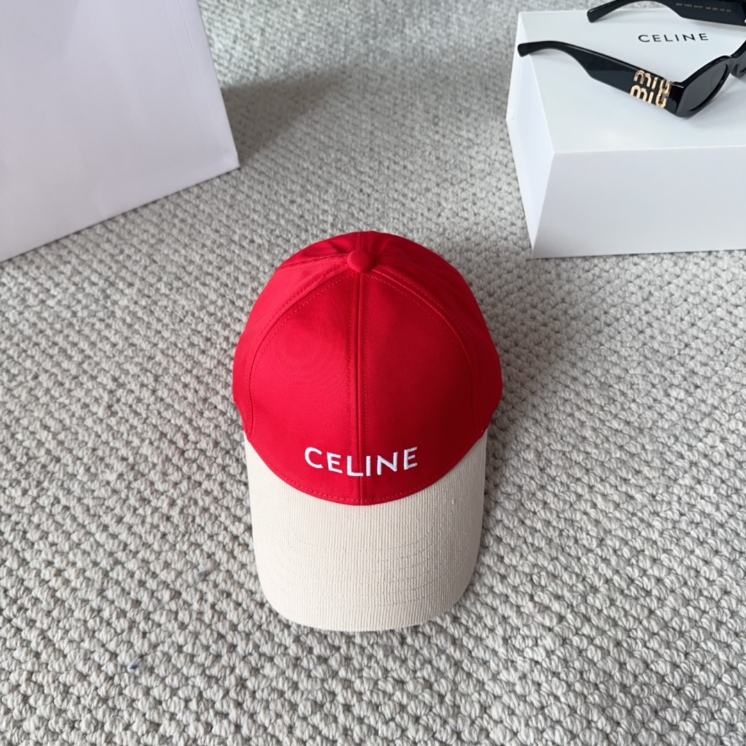 CELIN* 凯旋门棒球帽☑️休闲百搭款🆒👏饱满立体高颅顶❗️🔉帽型正点 弧度流畅线条自然💙神奇改善脸型