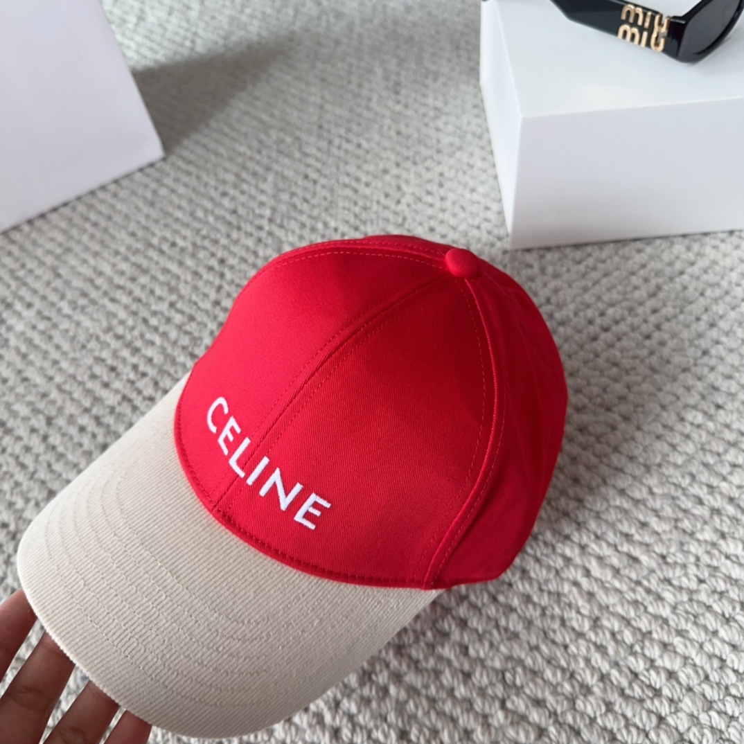 CELIN* 凯旋门棒球帽☑️休闲百搭款🆒👏饱满立体高颅顶❗️🔉帽型正点 弧度流畅线条自然💙神奇改善脸型