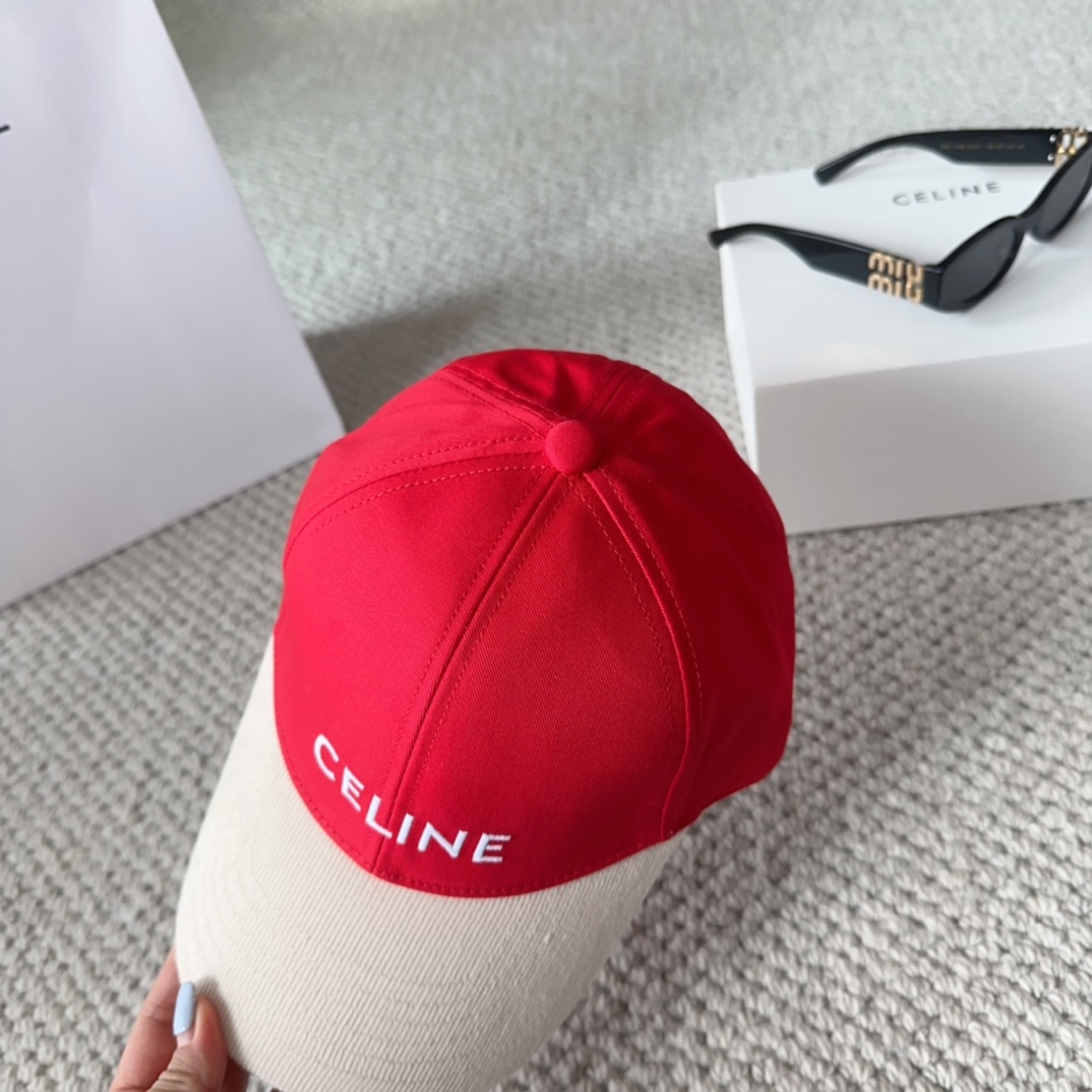 CELIN* 凯旋门棒球帽☑️休闲百搭款🆒👏饱满立体高颅顶❗️🔉帽型正点 弧度流畅线条自然💙神奇改善脸型