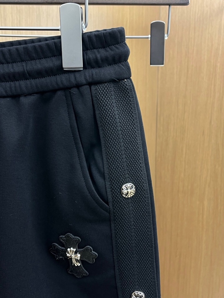 “2025 Summer Men’s Shorts: Crome Hearts Air-Smuggling Fabric with Custom Design and Top-Level Comfort” - 图片 5