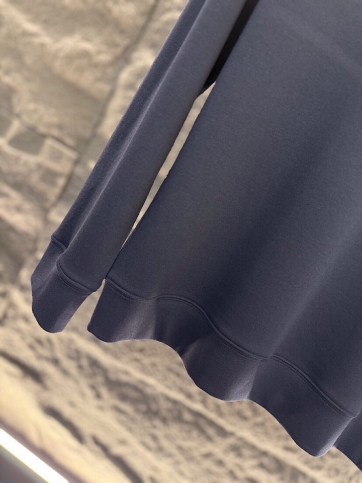 “Men’s Fall & Winter Cotton T-Shirts: Stylish, High-Quality, and Versatile in Blue, White, and Coffee Colors” - 图片 5