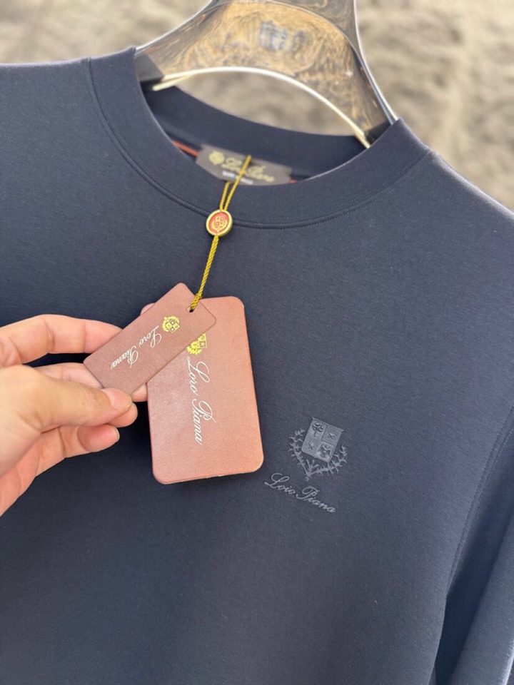 “Men’s Fall & Winter Cotton T-Shirts: Stylish, High-Quality, and Versatile in Blue, White, and Coffee Colors” - 图片 3