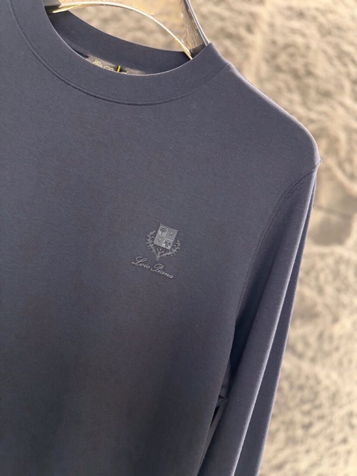 “Men’s Fall & Winter Cotton T-Shirts: Stylish, High-Quality, and Versatile in Blue, White, and Coffee Colors” - 图片 4