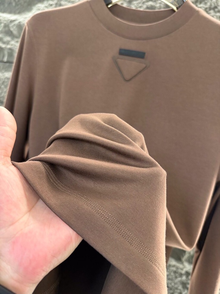“Prada 2025s Men’s Long-Sleeved Cotton T-Shirt Collection for Autumn/Winter in Blue Coffee” - 图片 8