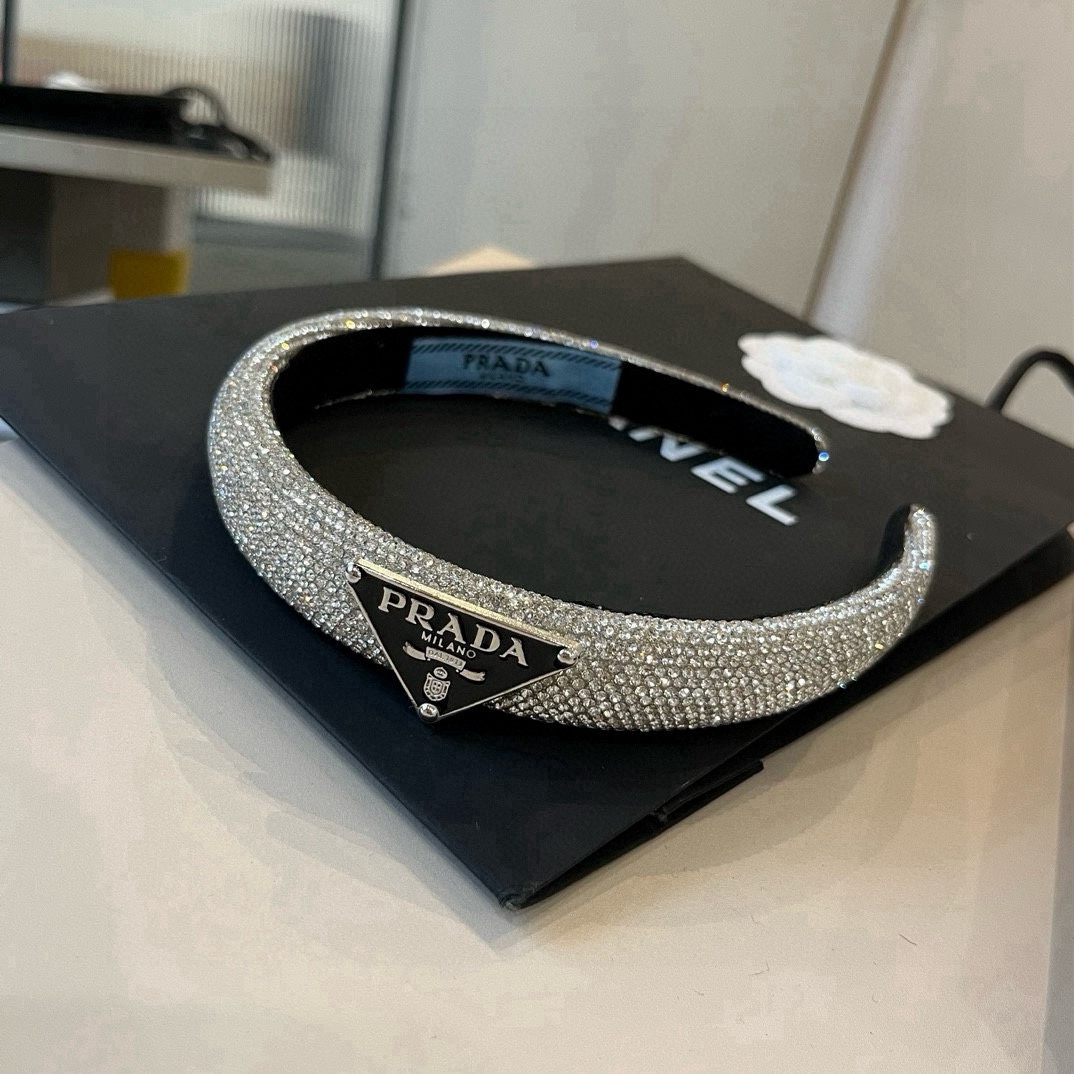 🆕

PRADA普拉达发箍