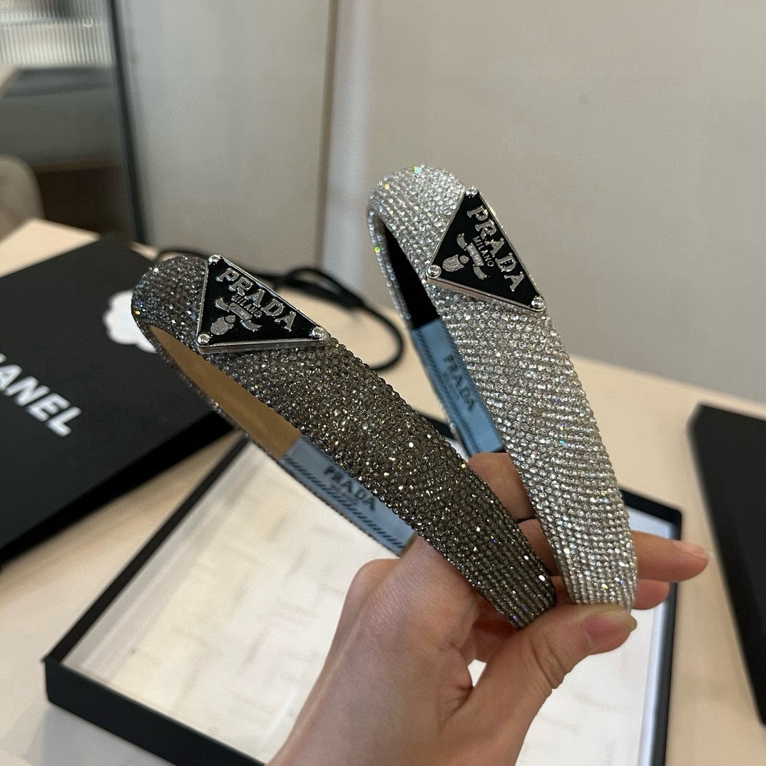 🆕

PRADA普拉达发箍