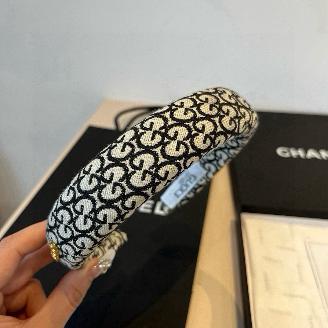 🆕

Gucci古奇新款发箍