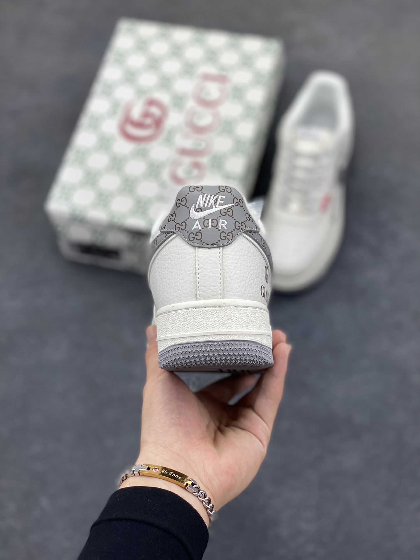 图片[4]-NIke Air Force 1 \’07 Low “古驰联名——经典灰花纹”空军一号 低帮 运动鞋 休闲鞋 折边针车 工艺难度大 原楦头原纸板 原装鞋盒 定制五金配件 内置全掌气垫 原厂鞋底 货号：CS5288-001 尺码：36 36.5 37.5 38 38.5 39 40 40.5 41 42 42.5 43 44 44.5 45-选品中心