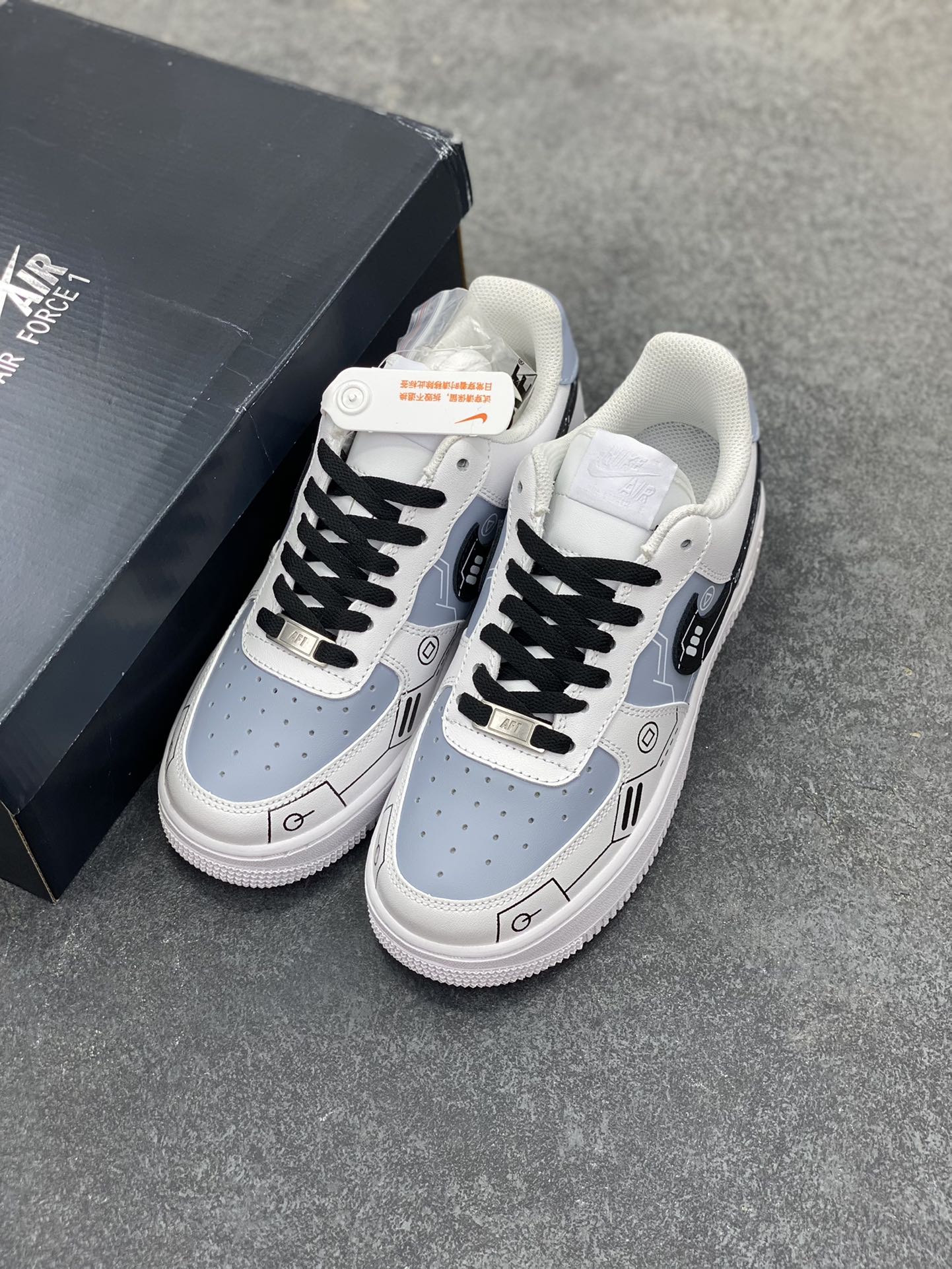 图片[8]-福利特价 PS5电玩主题 Nike Air Force 1 Low’07 黑白灰空军一号低帮休闲板鞋 定制皮料 原楦原纸板 纯正空军版型 内置全掌气垫 货号：CW2288-111 尺码：36 36.5 37.5 38 38.5 39 40 40.5 41 42 42.5 43 44 44.5 45-选品中心