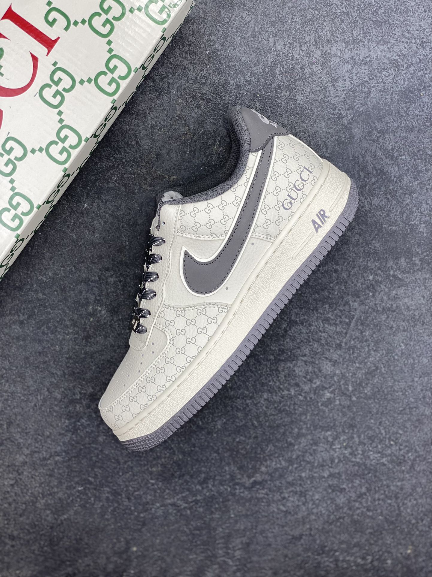 图片[7]-NIke Air Force 1 \’07 Low “古驰联名——经典灰花纹”空军一号 低帮 运动鞋 休闲鞋 折边针车 工艺难度大 原楦头原纸板 原装鞋盒 定制五金配件 内置全掌气垫 原厂鞋底 货号：CS5288-003 尺码：36 36.5 37.5 38 38.5 39 40 40.5 41 42 42.5 43 44 44.5 45-选品中心