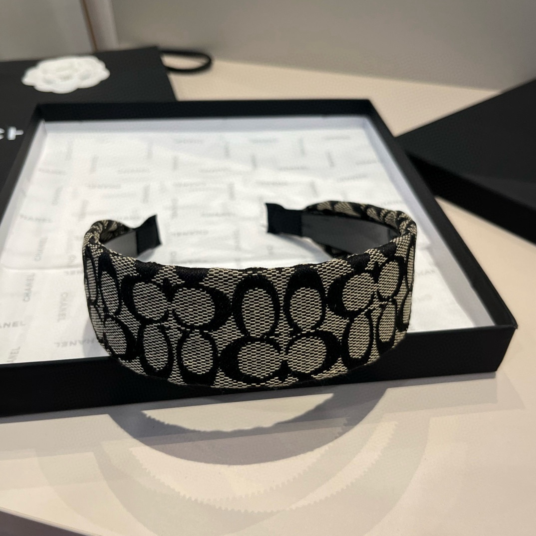 🆕

蔻驰新款发箍