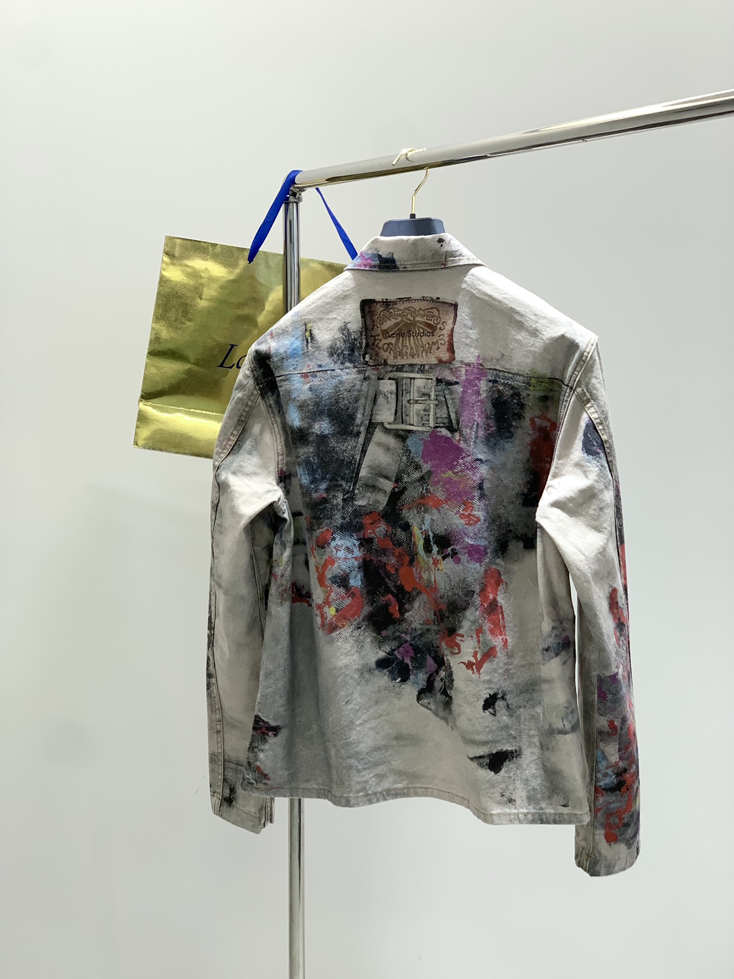 “Acne Studios Autumn 2025 Collection: Fashion-Fruit-Colored Cowboy Coats & Original Hardware Decorations” - 图片 2