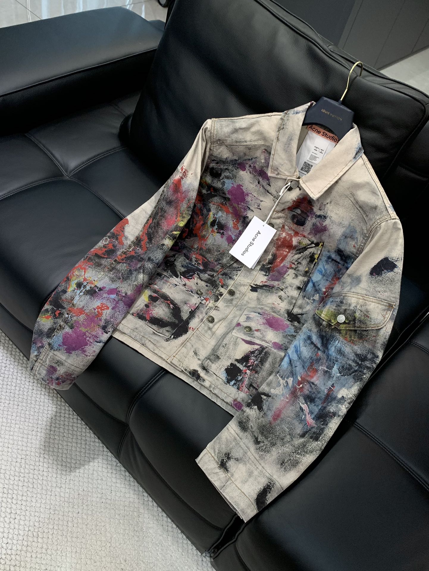 “Acne Studios Autumn 2025 Collection: Fashion-Fruit-Colored Cowboy Coats & Original Hardware Decorations” - 图片 3