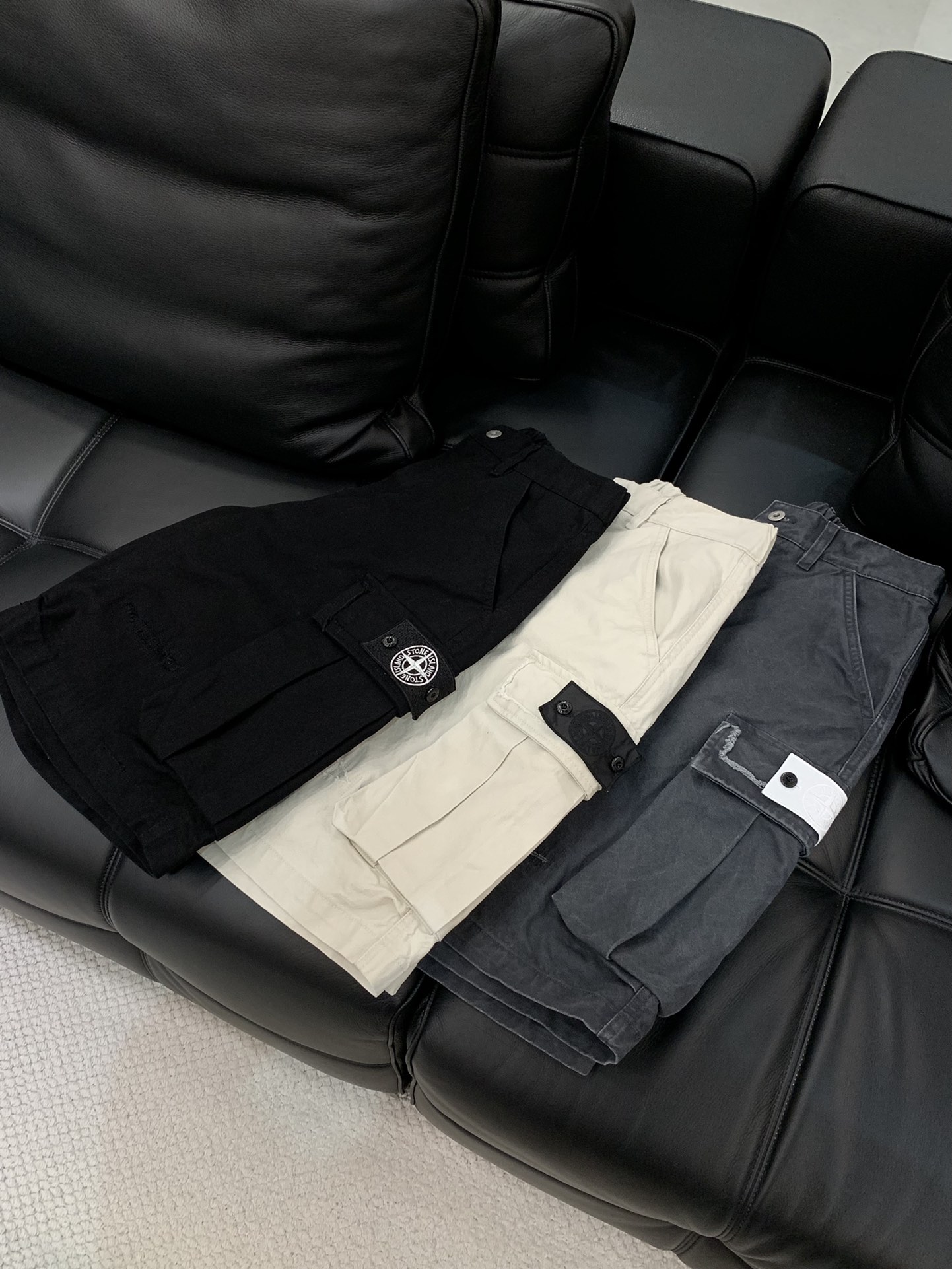 “Summer 2025 Update: Stone Island P768 Synchronized Cabinets and High-Explosive Fashion Shorts with Unique Design” - 图片 9