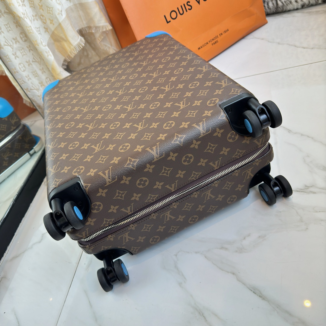 Louis Vuitton Horizon Monogram Brown with Blue Standard travel