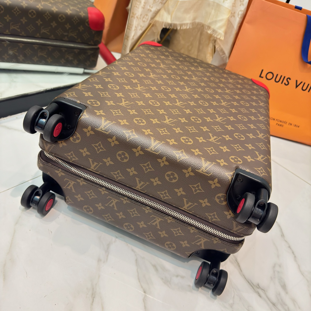 Louis Vuitton Horizon Monogram Brown with Red accents Standard travel