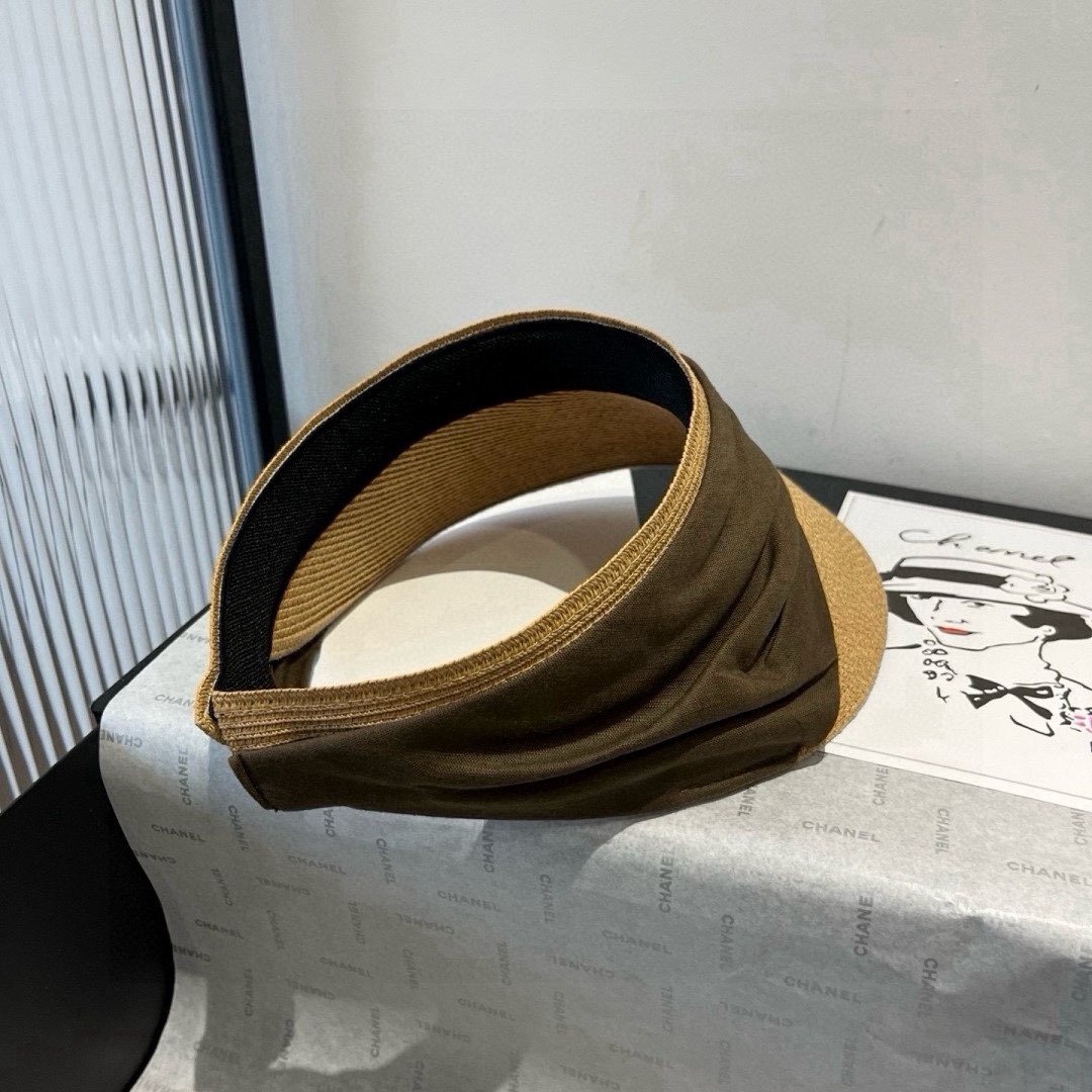 🆕

PRADA普拉达新款遮阳帽，发箍草帽