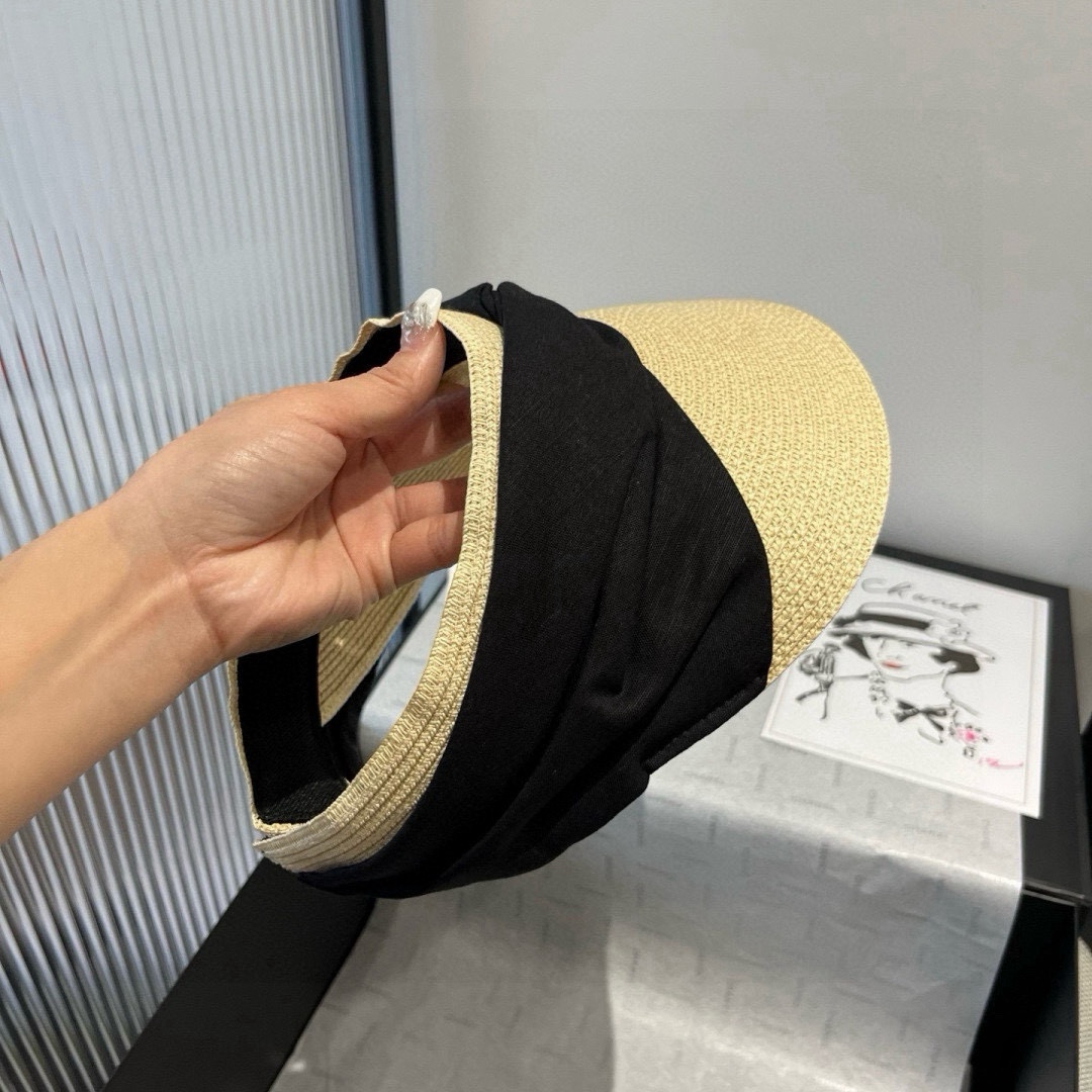 🆕

PRADA普拉达新款遮阳帽，发箍草帽