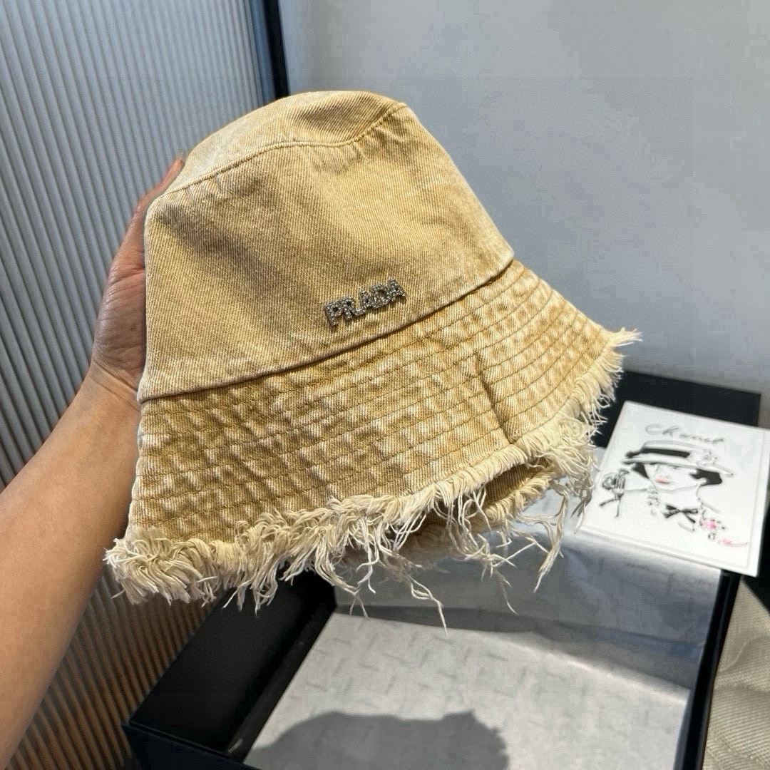 🆕

普拉达新款牛仔渔夫帽，头围57cm