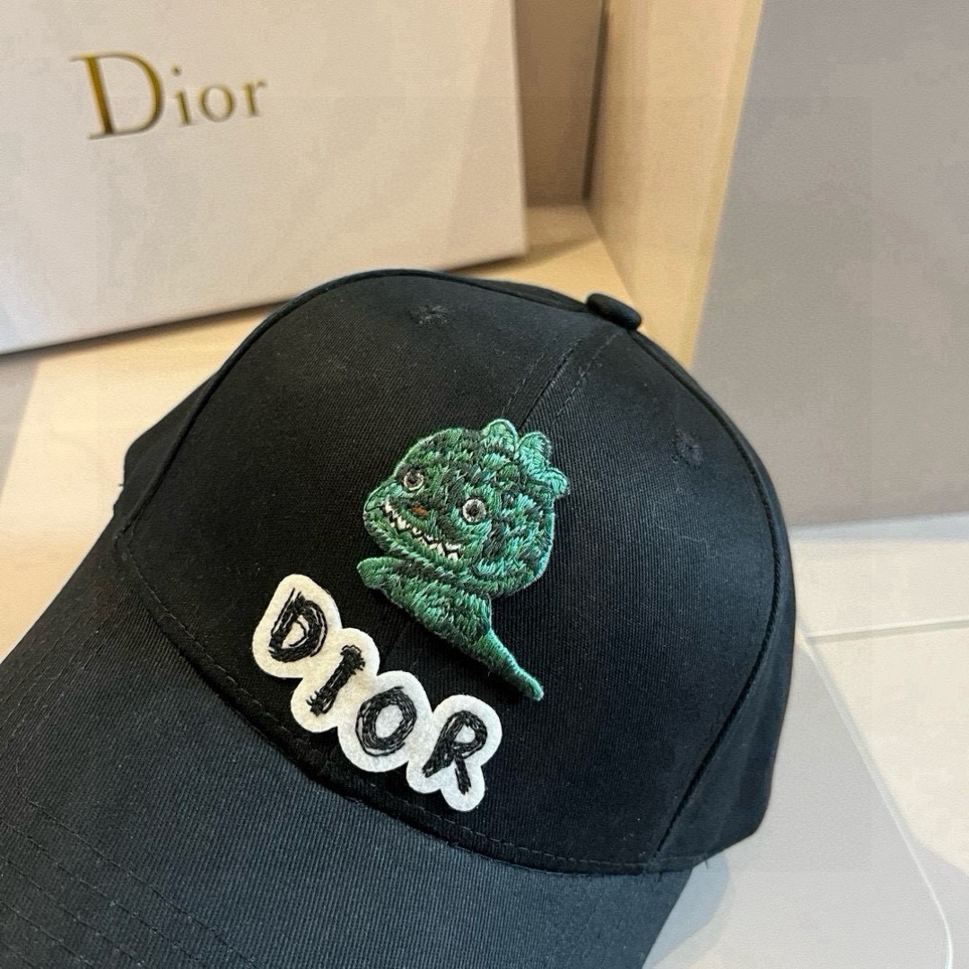 🆕
Dior迪奥鸭舌帽，男女款棒球帽，头围57cm