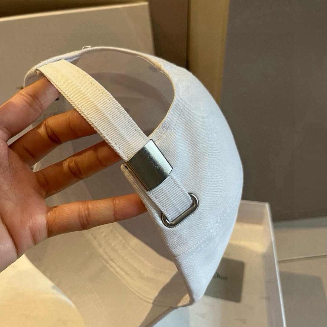 🆕
Dior迪奥鸭舌帽，男女款棒球帽，头围57cm