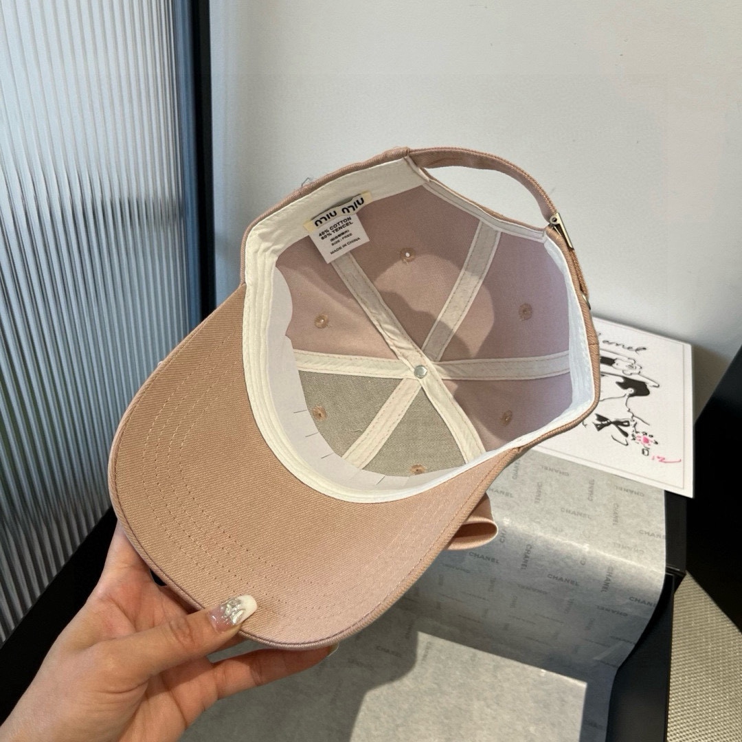 🆕

miumiu缪缪蝴蝶结鸭舌帽，高端定制，头围57cm