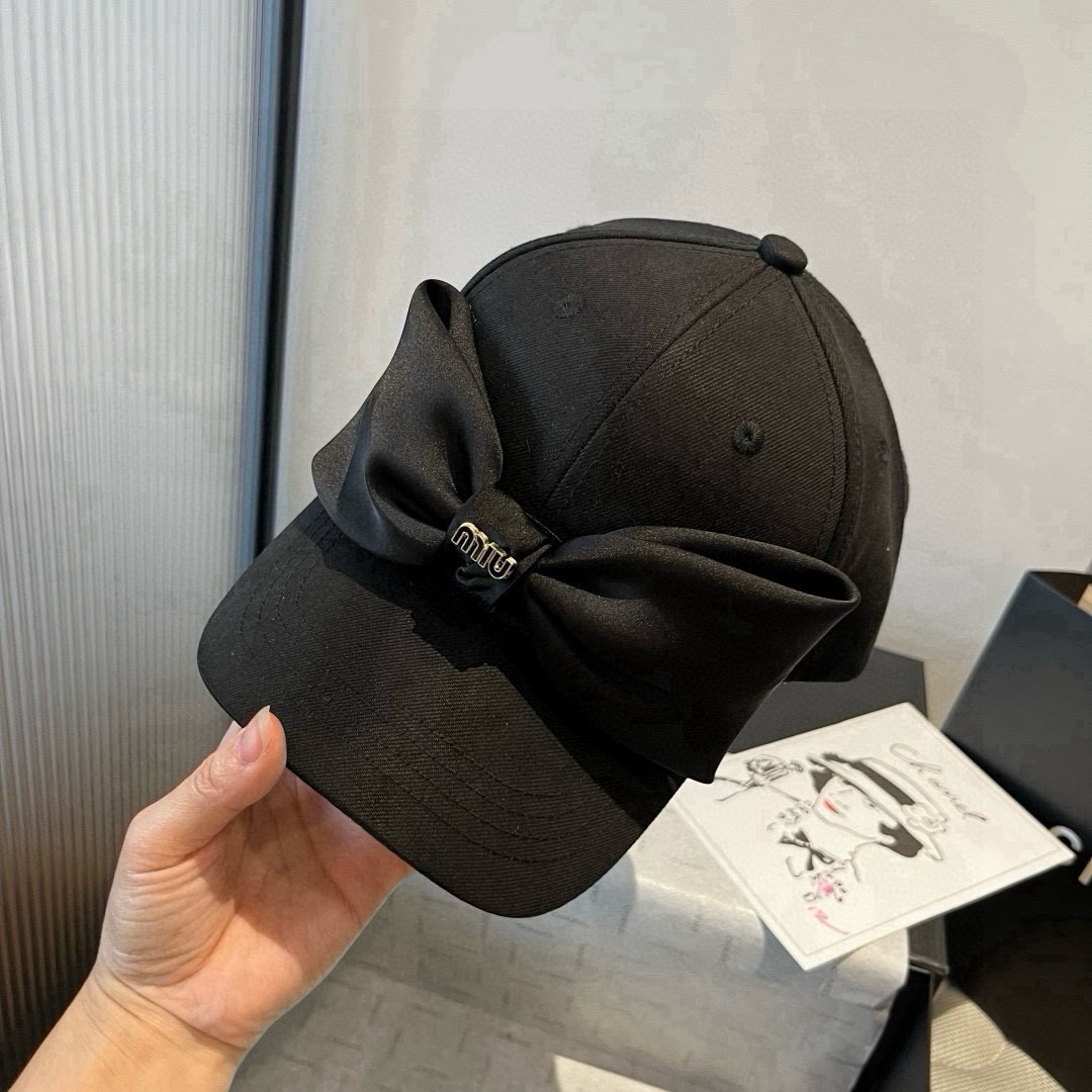 🆕

miumiu缪缪蝴蝶结鸭舌帽，高端定制，头围57cm